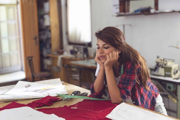 Comment organiser un atelier de fabrication de bijoux en ivoire de mammouth fossile ?