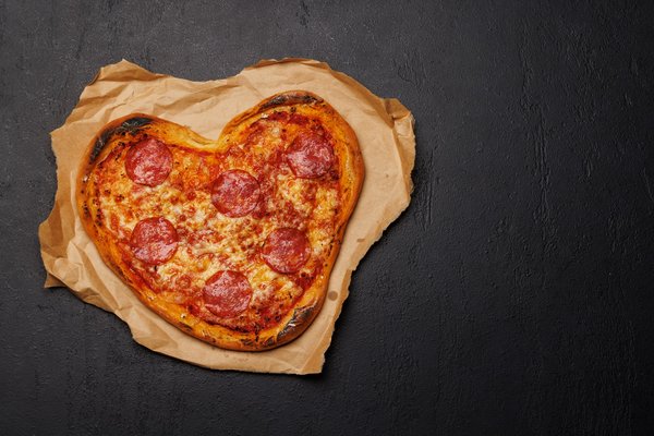 Quels sont les thèmes majeurs dans les symphonies de Brahms ?